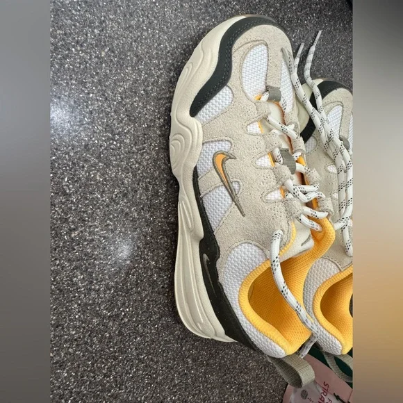 Nike Women's Tech Hera Shoes 6 - Picture 8 of 14